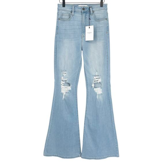 Hidden Jeans Happi Flare Jean Distressed Knee Light Wash Size 29 NEW NWT - Picture 3 of 8